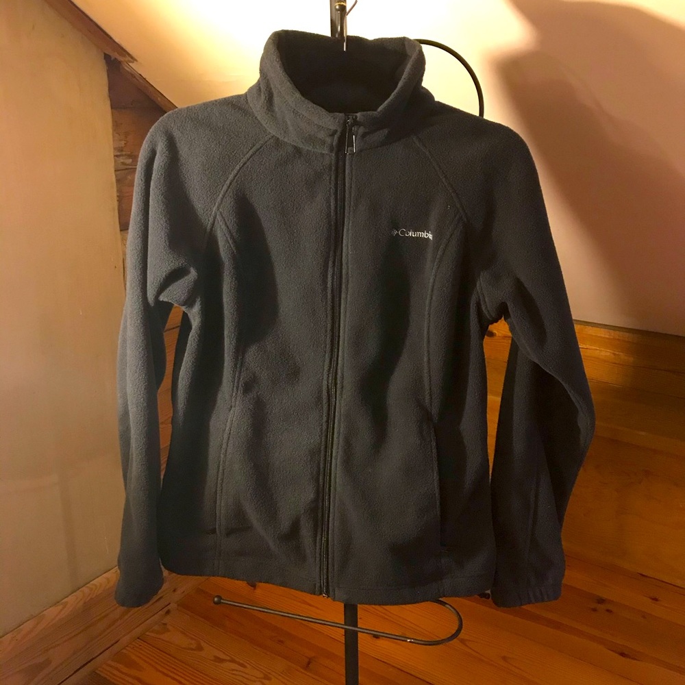 Columbia Black Fleece Zip-up Jacket, EUC, M